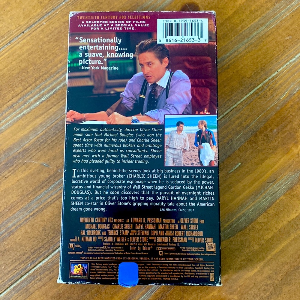 Wall Street Charlie Sheen Michael Douglas 1987 VHS - Picture 2 of 4